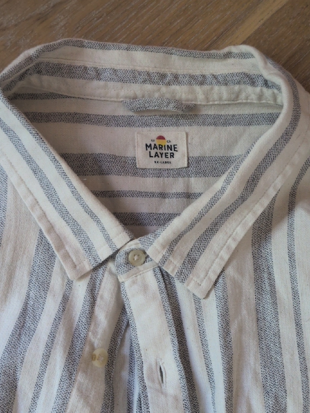 Marine Layer Cream & Gray Striped Casual Button-Down Shirt